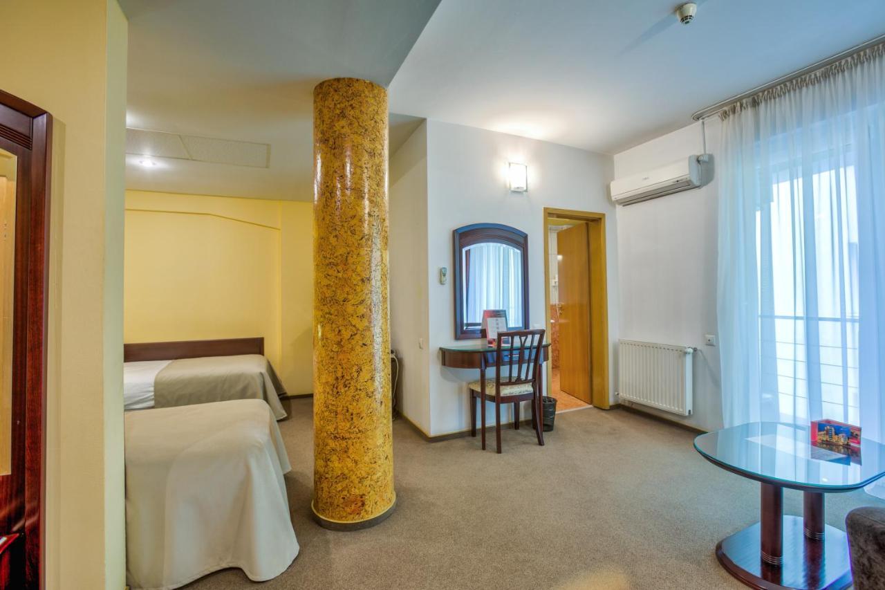Hotel Ambient 4*